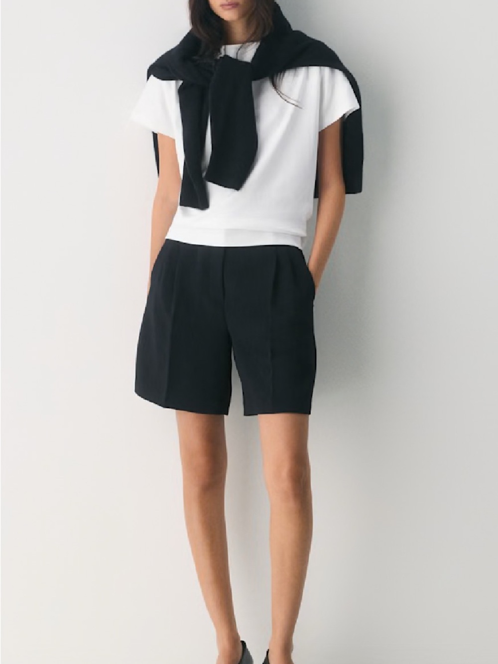 Aritzia Effortless High-Rise Shorts